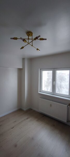 Stefan cel Mare, vav de Spitalul Colentina, metrou, Parcul Circului 6 min.