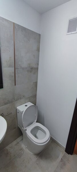 Stefan cel Mare, vav de Spitalul Colentina, metrou, Parcul Circului 6 min.